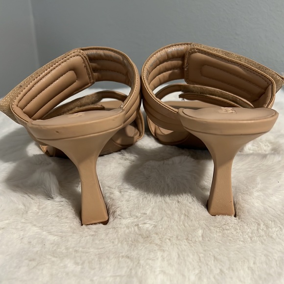 New ABOUND Qarly Quilted Sandal In Beige Nude - Picture 6 of 11